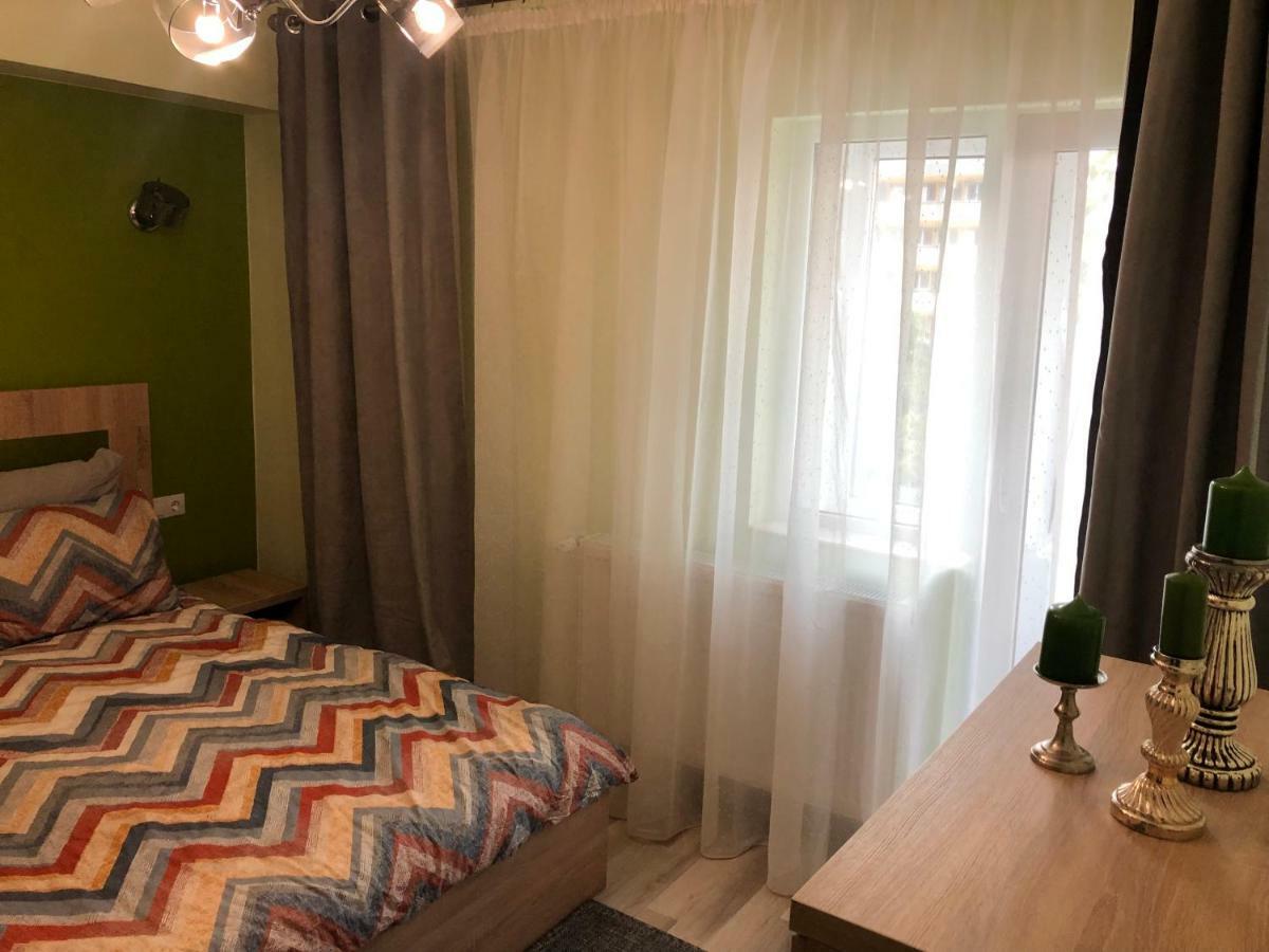 Апартаменты Apartament Piata 1 Decembrie 1918 Решица Экстерьер фото